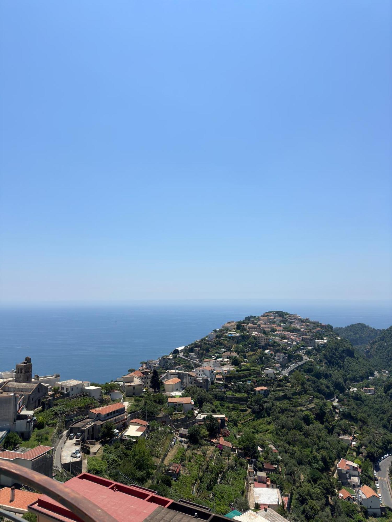 Holiday Luigi E Rachele Ravello Exteriör bild